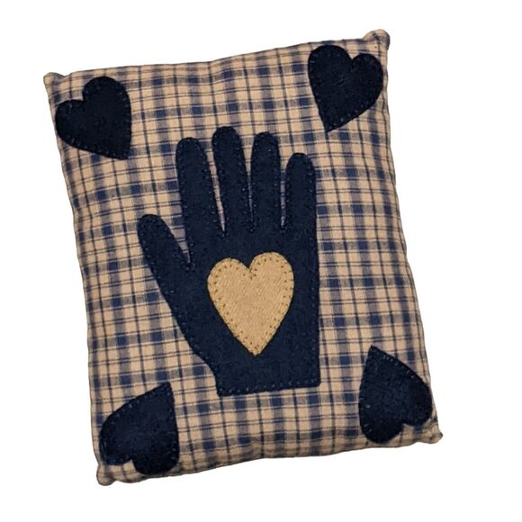 Small decorative cocalico gingham checkered hearts friendship pillow - Picture 1 of 5
